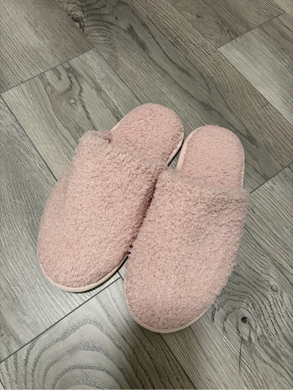 Cozy Women's Pink Slippers - Comfortable Indoor Shoes